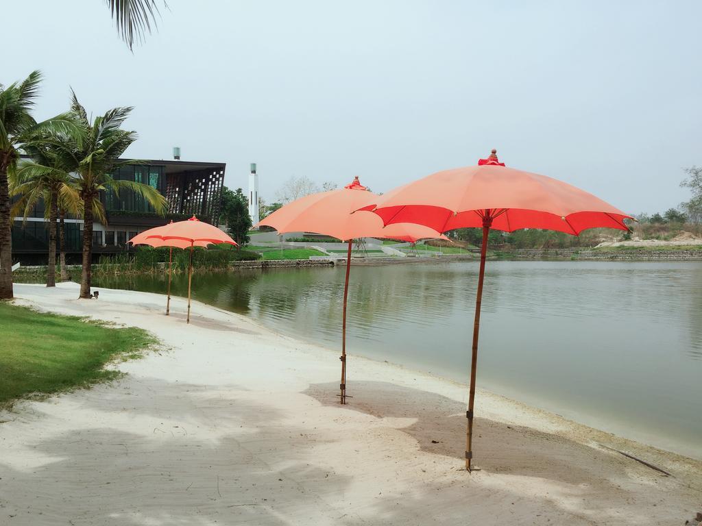 Serene Lake Condominium Chiang Mai Exterior photo